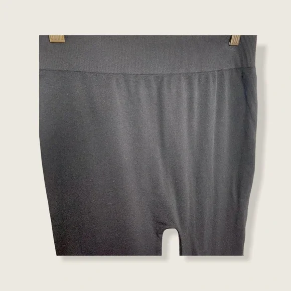 Wear It With Heart Leggings - Picture 5 of 12